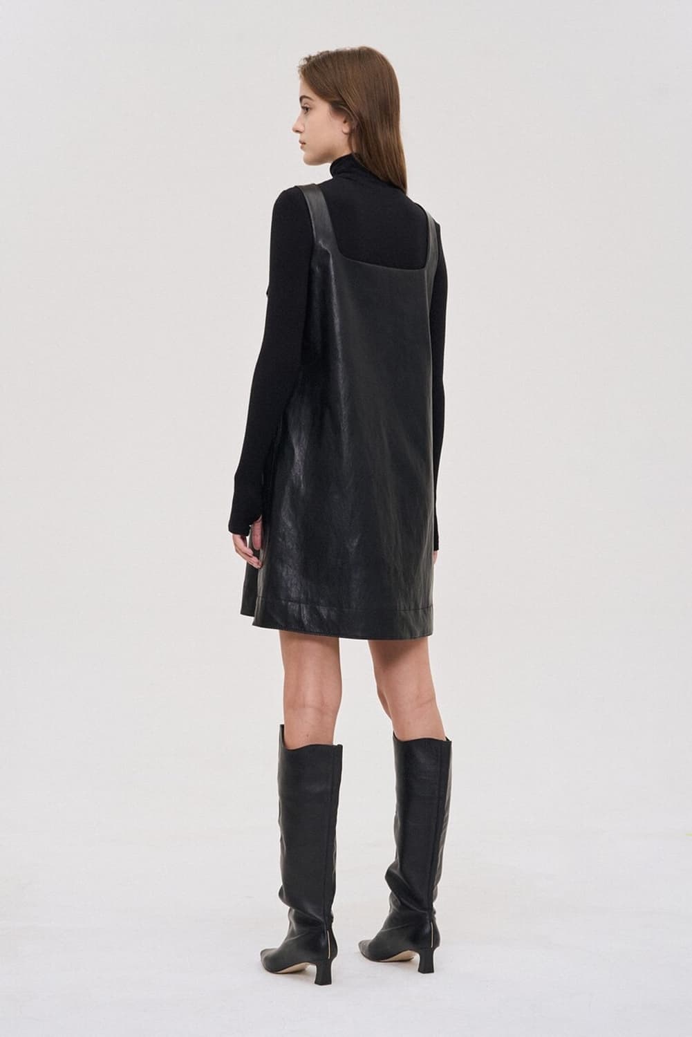 SJYP(페이크 레더 미니 원피스) 상품이미지2