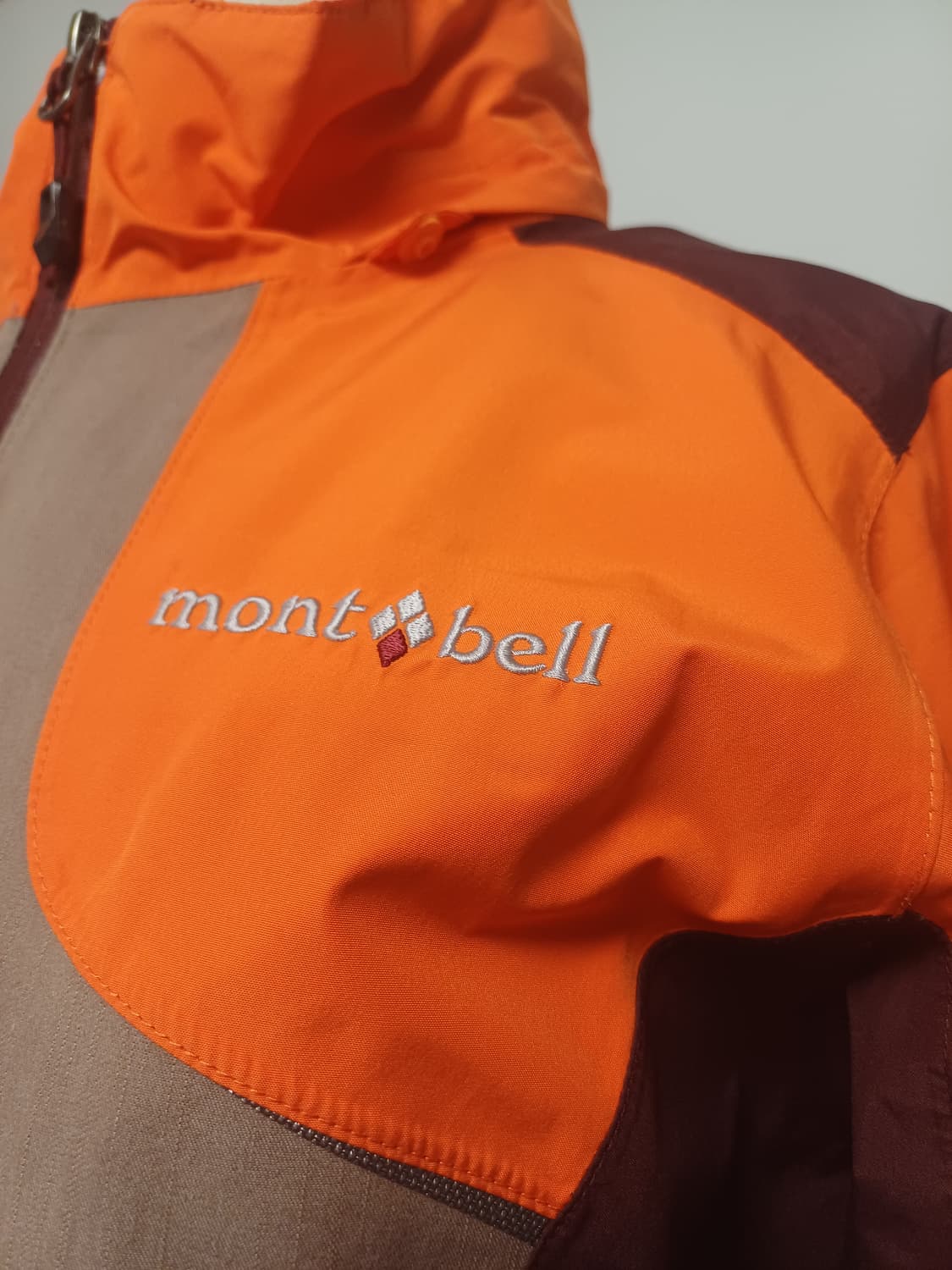 몽벨 고어텍스(GORE-TEX) 하드쉘 재킷 95(M)/여성 상품이미지7