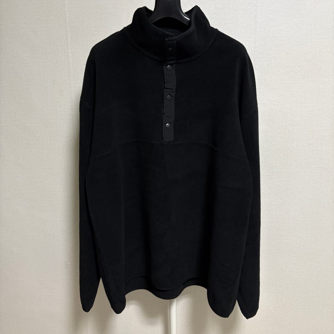 지유 반오픈 스냅 풀오버 플리스 / 블랙, XL 상품이미지1