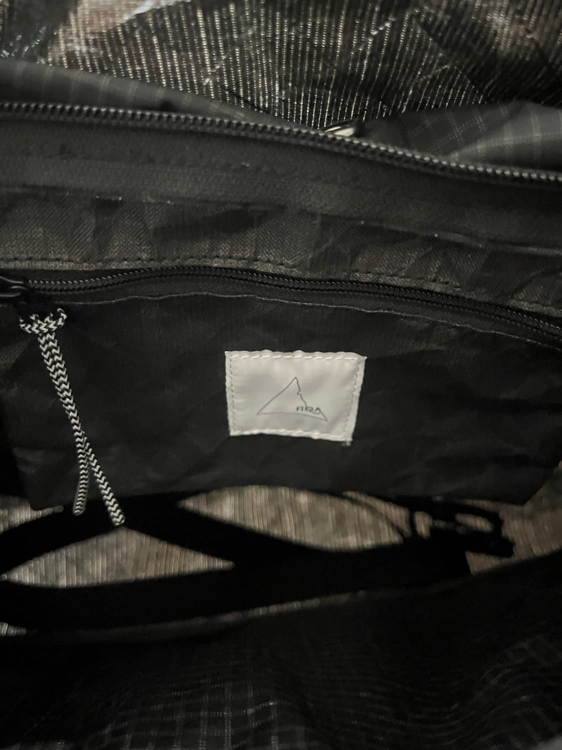 roa 로아 하이킹 토트백 블랙 새상품 상품이미지2