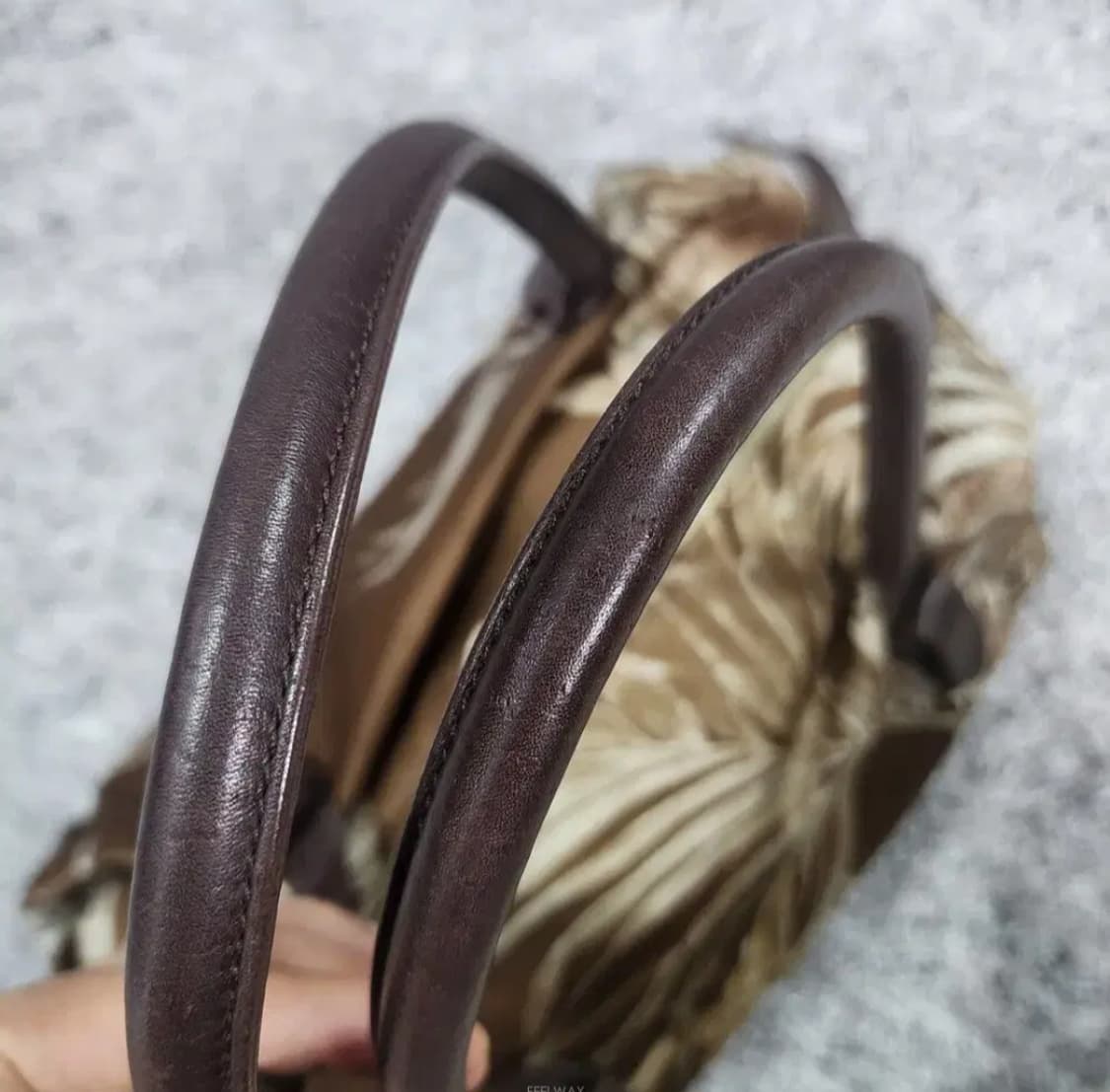 페라가모 토트백 상품이미지5