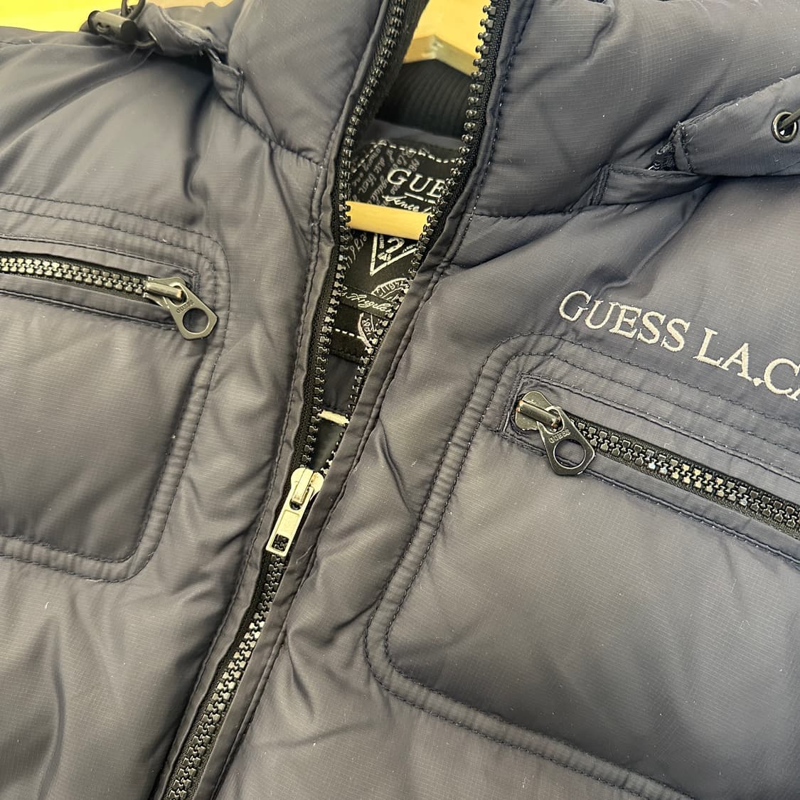 게스 남성 네이비 패딩 L 상품이미지3