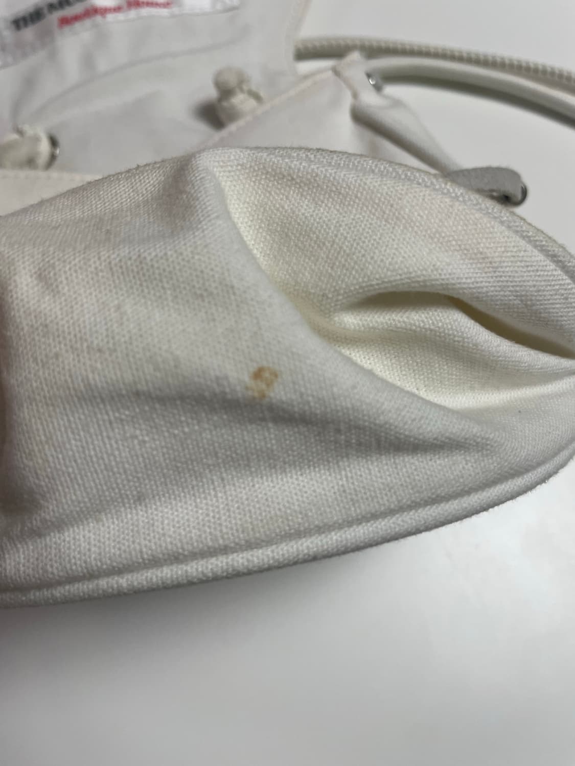 뮤지엄비지터 아카이브 미니백 상품이미지6