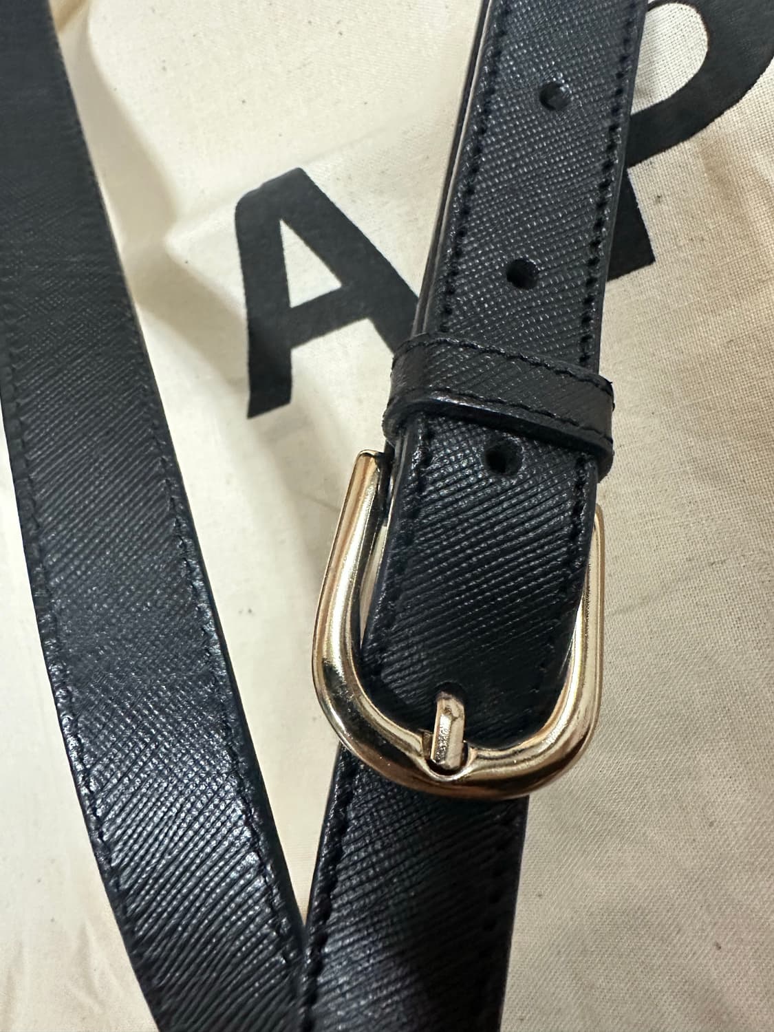 아페쎄 사피아노 하프문백 블랙 상품이미지4