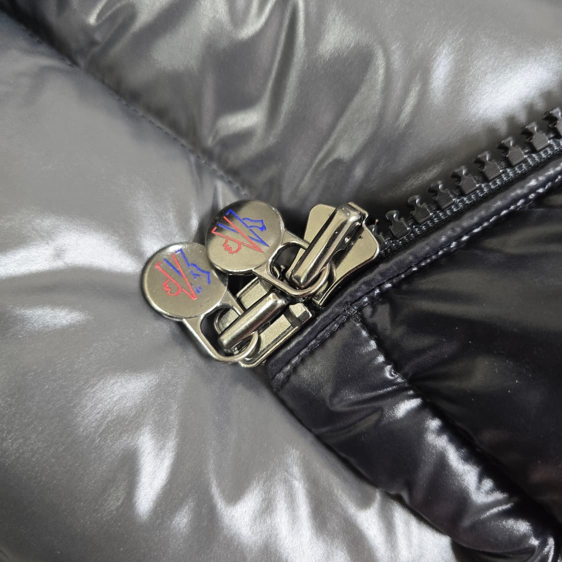 22fw 몽클레어 마야 패딩 블랙 5사이즈 105 110 판매 상품이미지8