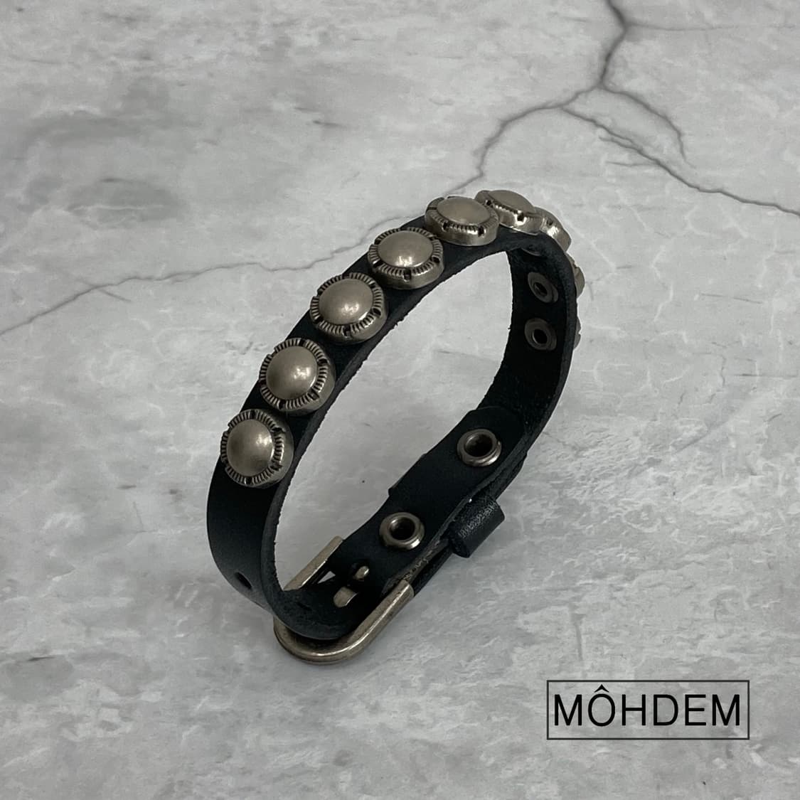 [Unisex] 스터드 빈티지 가죽팔찌 상품이미지6