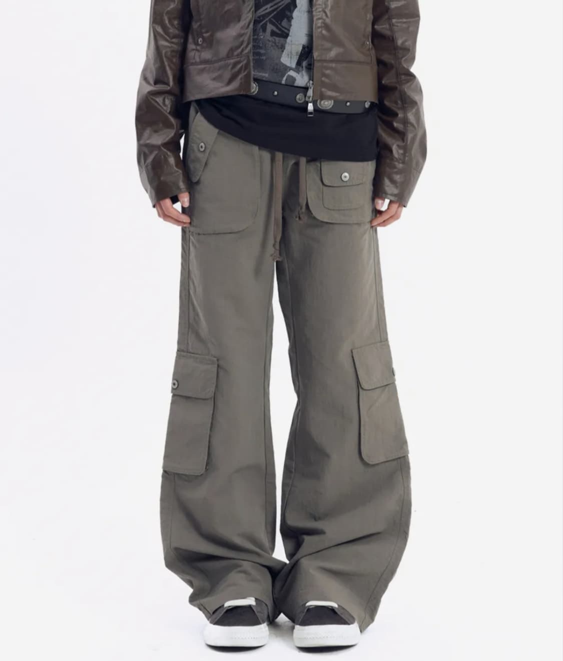 아캄 Flare Cargo Pocket Pants (Khaki) 상품이미지1