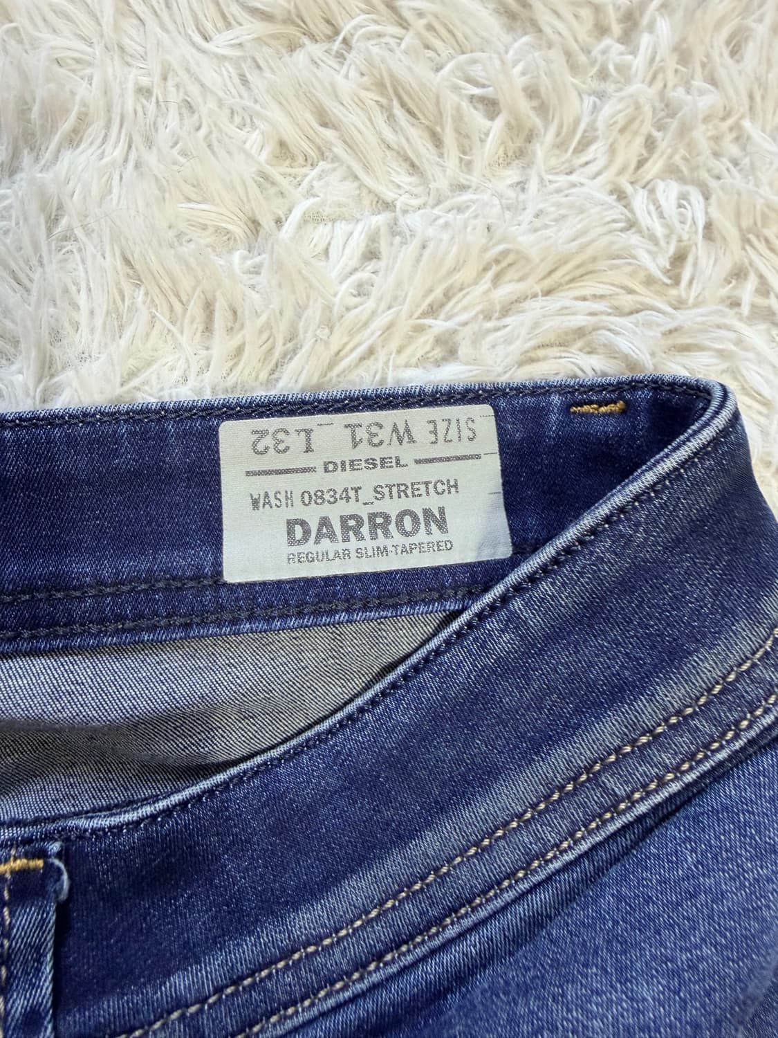 디젤 대런(DARRON) 레귤러 슬림 테이퍼드 청바지 상품이미지3