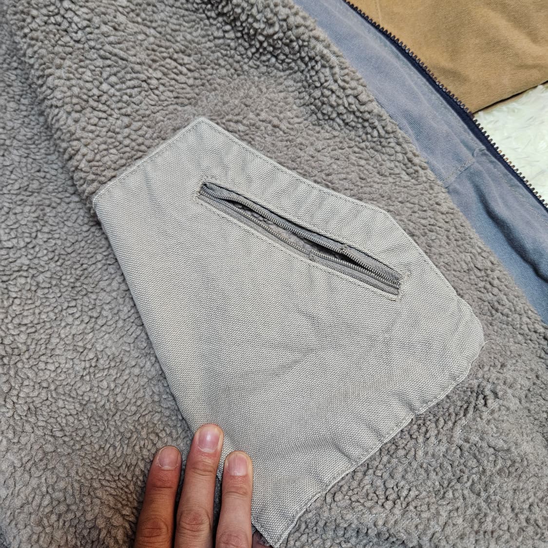 칼하트 빈티치 리메이크 패치드 후드 양털 자켓 XL 상품이미지8