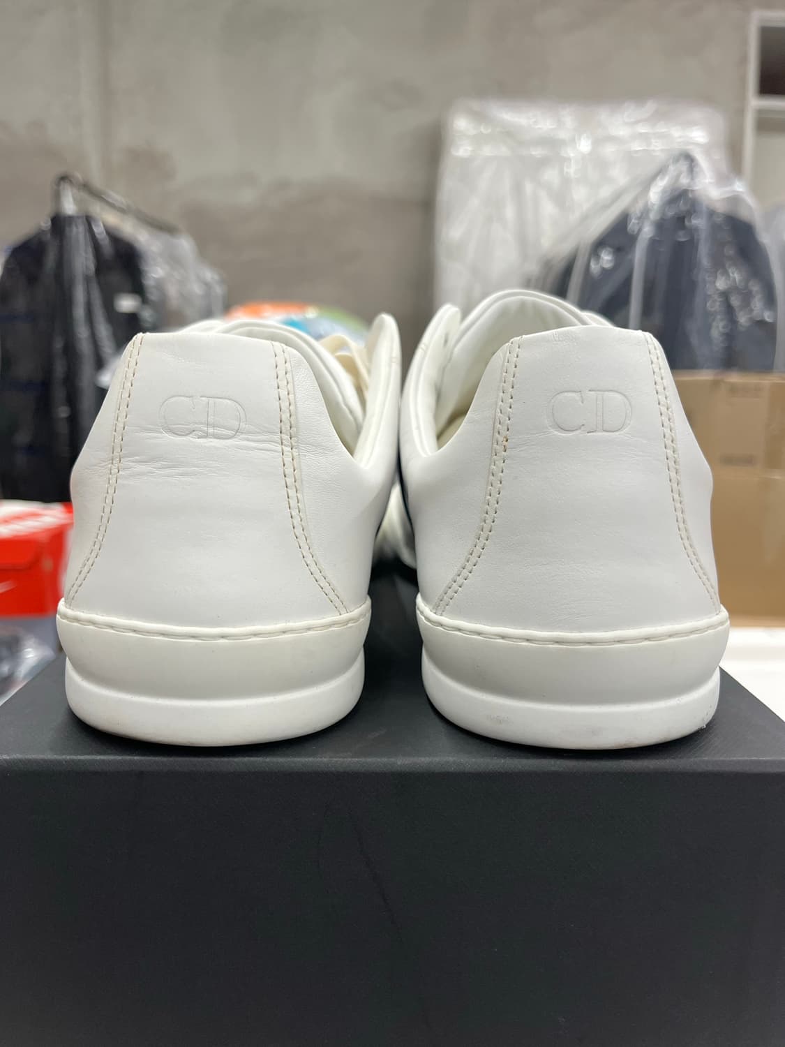 디올옴므 스니커즈 뉴투라인 43 상품이미지5