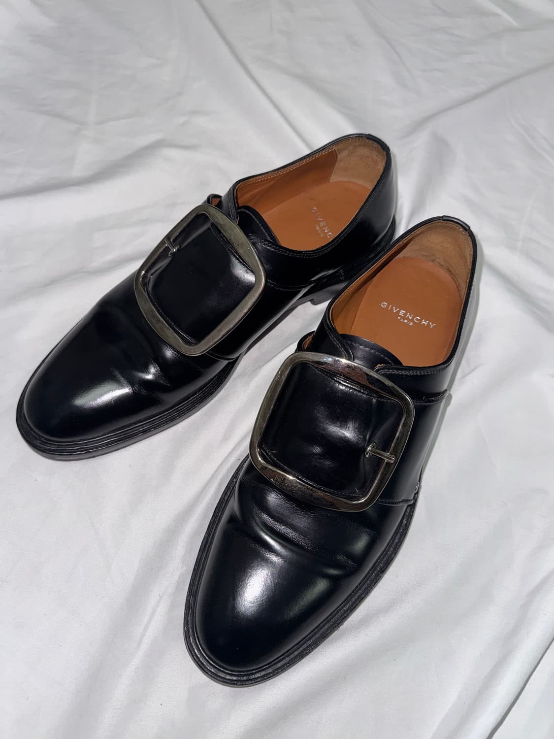 지방시 카프스킨 빅 버클 더비 슈즈 by 리카르도 티시 상품이미지1