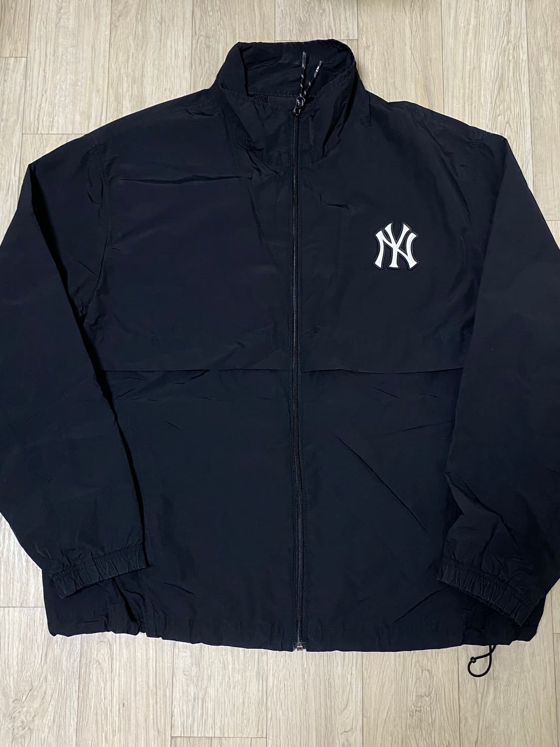 mlb 바람막이 상품이미지1