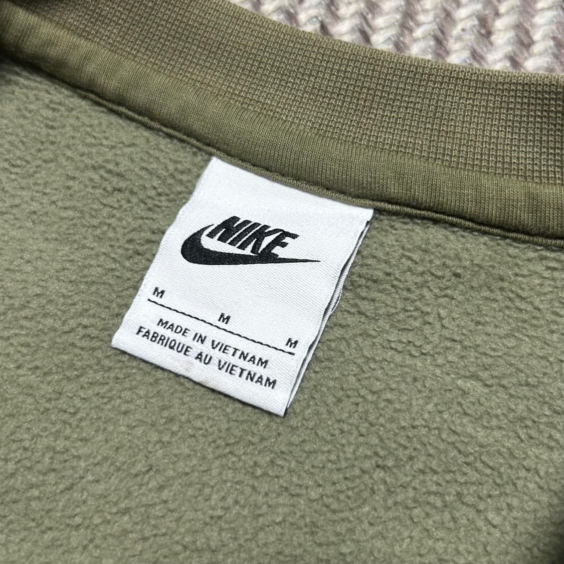 [M] Nike 나이키 카키 빅스우시 후리스 맨투맨 상품이미지4