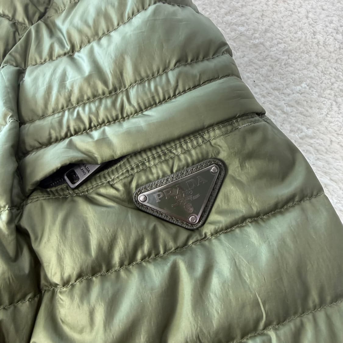프라다 경량 패딩 자켓   상품이미지7