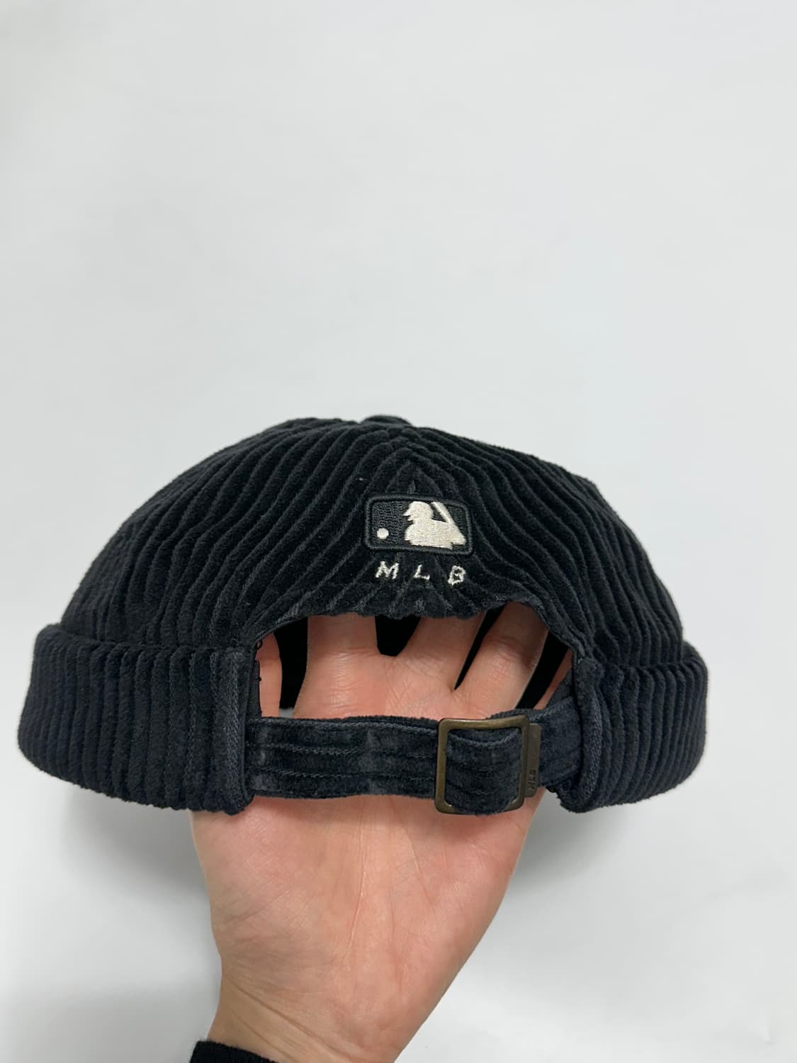 MLB 엠엘비 뉴욕양키스 코듀로이 와치캡 블랙 상품이미지3