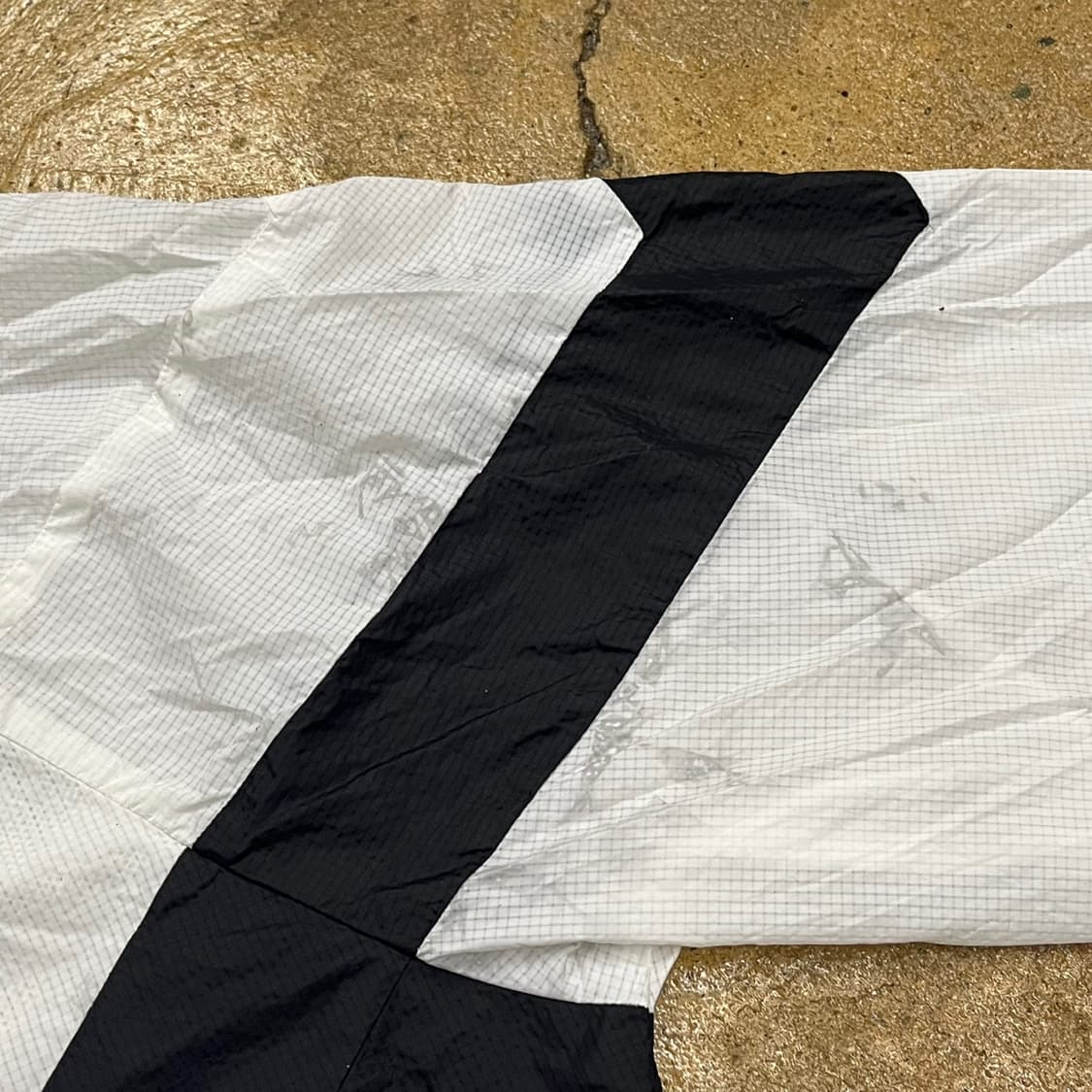 [정품/M] 엄브로 화이트 바람막이 하프집업 b8 상품이미지8