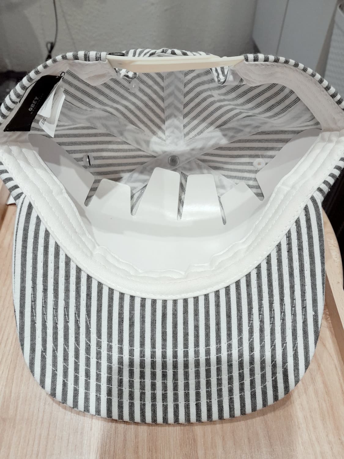 💥(새상품) 오베이 핀스트라이프 스냅백  상품이미지3