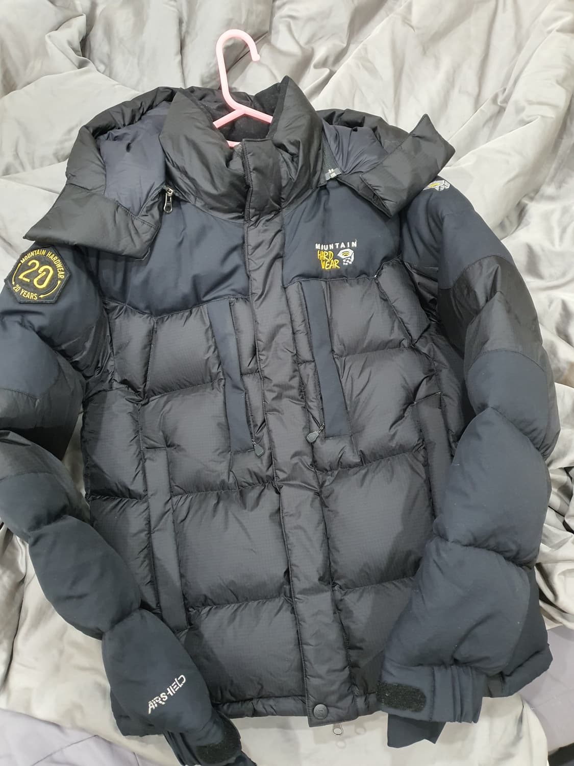 마운틴하드웨어 20주년 다운패딩  상품이미지1