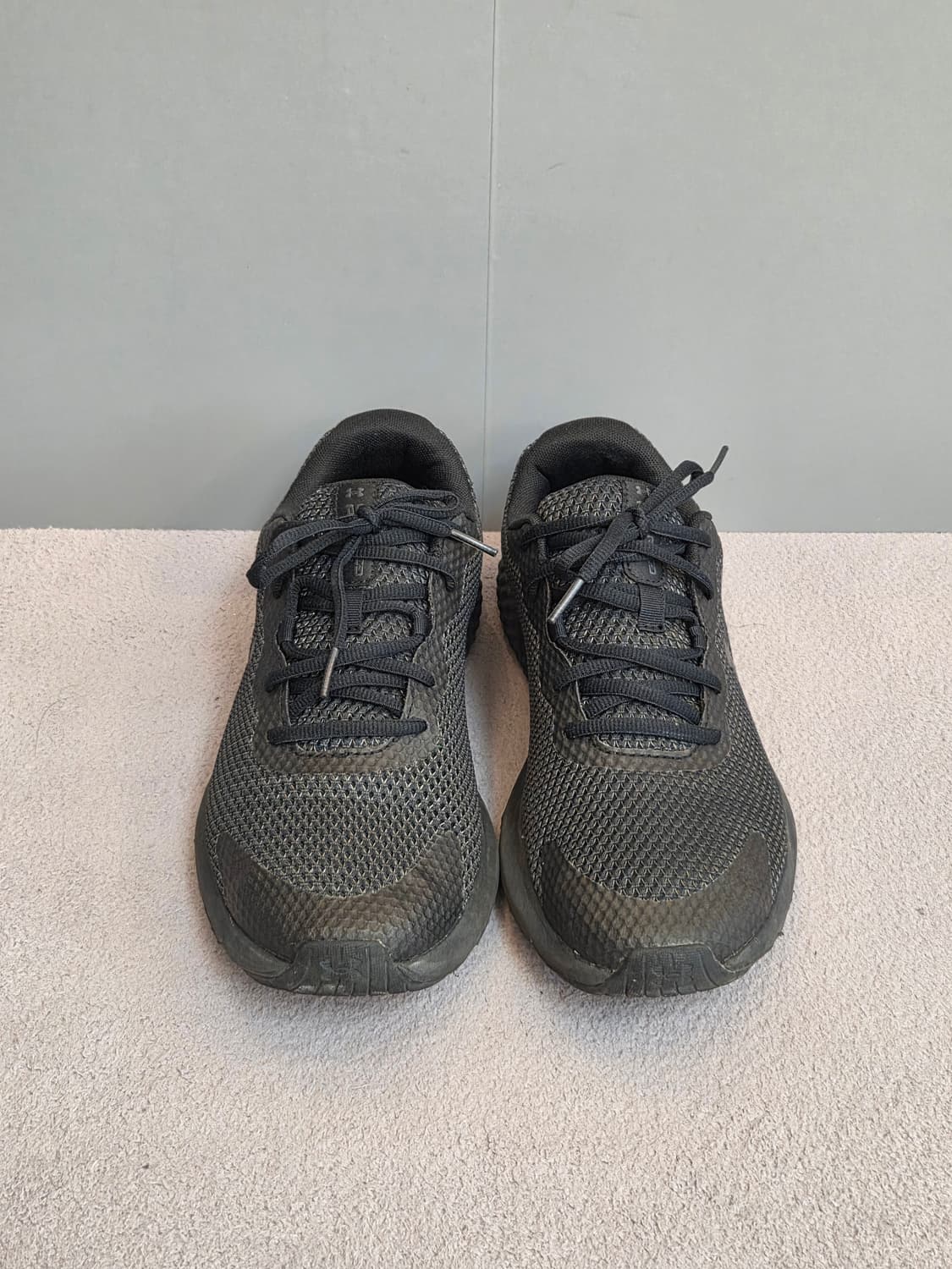 (265) 언더아머 차지드 러구3 블랙 운동화
 상품이미지2