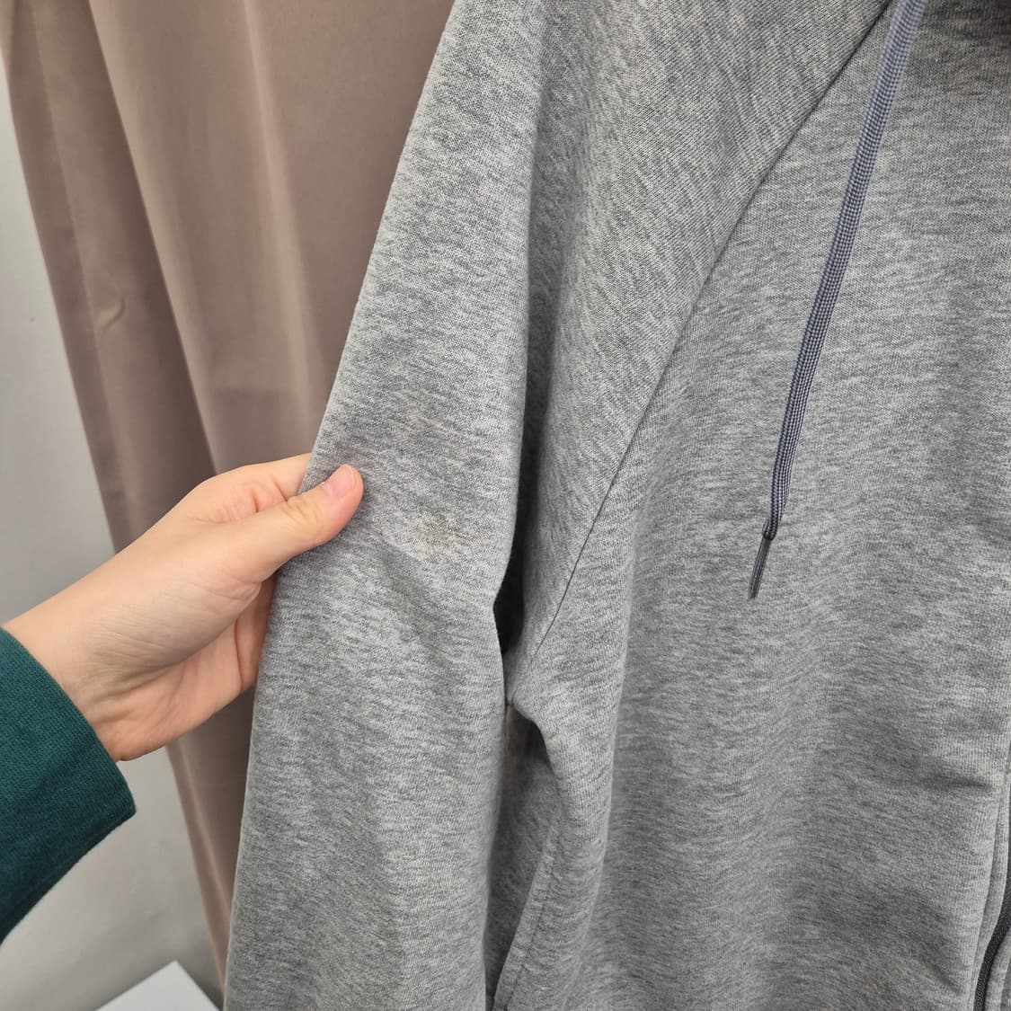 나이키 드라이핏 회색 후드 집업 L 상품이미지5