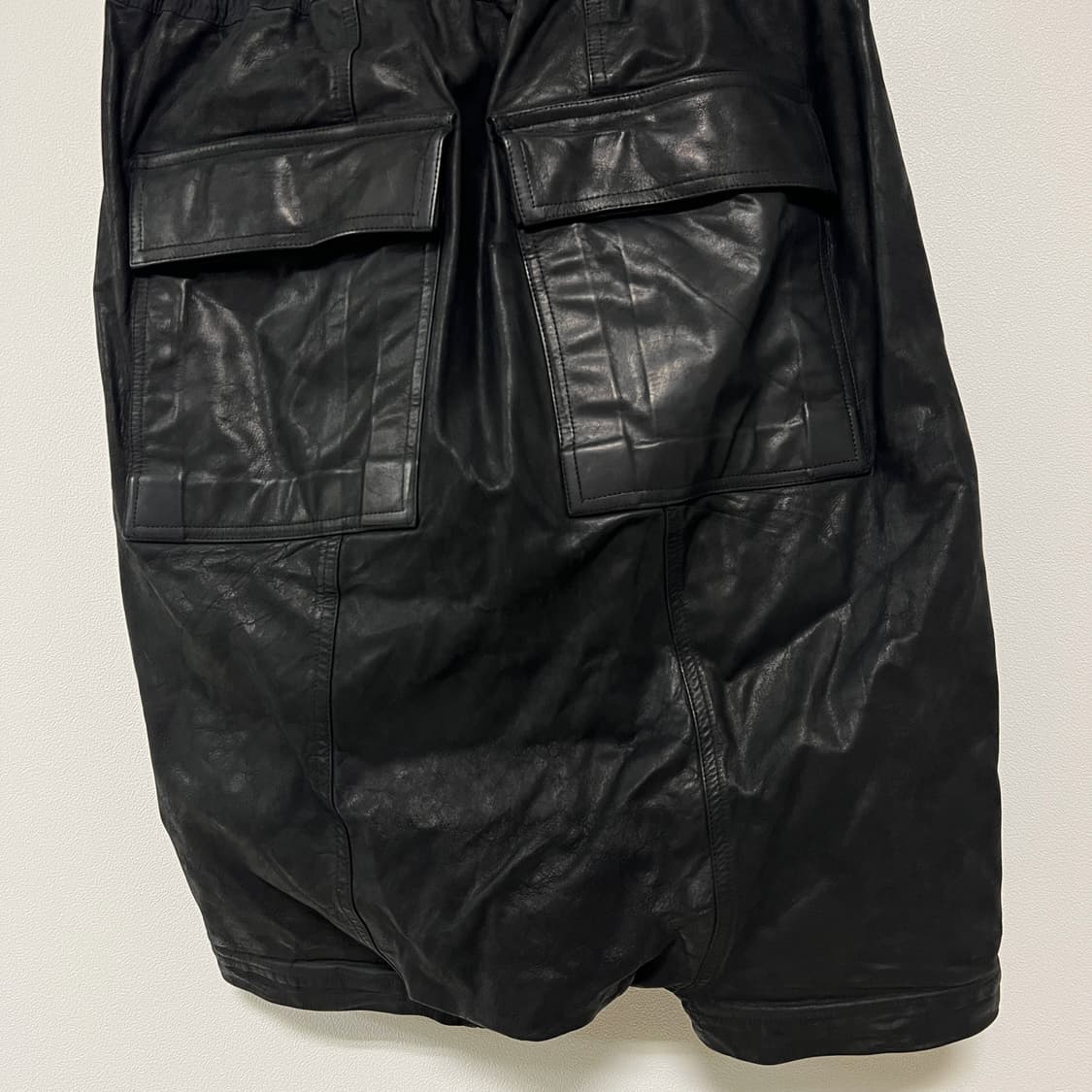 릭오웬스 16FW "MASTODON" 카프 레더 배기 쇼츠 반바지 LGW 상품이미지5