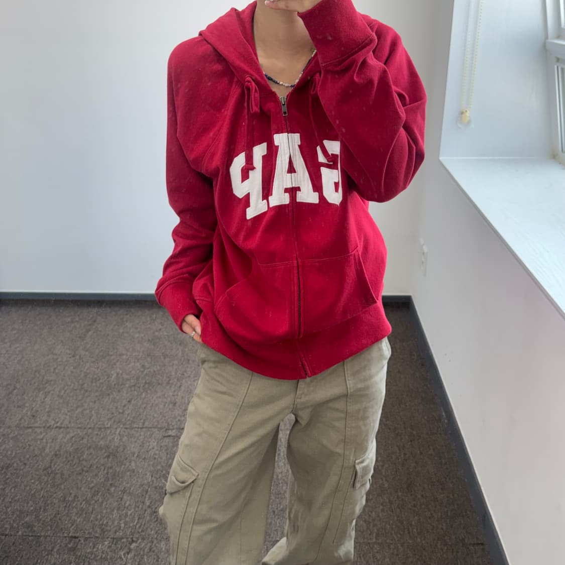 Gap 갭 화이트 로고 레드 후드집업 상품이미지1