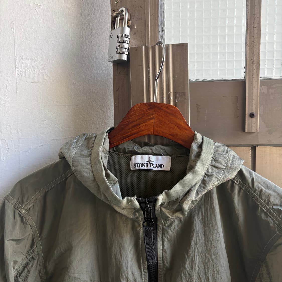 19fw 스톤아일랜드 메탈 워트로 립스탑 자켓 상품이미지4