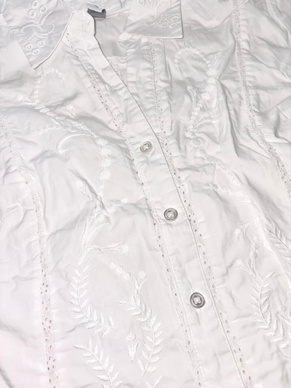 “자수좀보삼이거만드느라얼마나눈물흘렸겠니?” 를 담당하는 모리걸 블라우스 상품이미지2