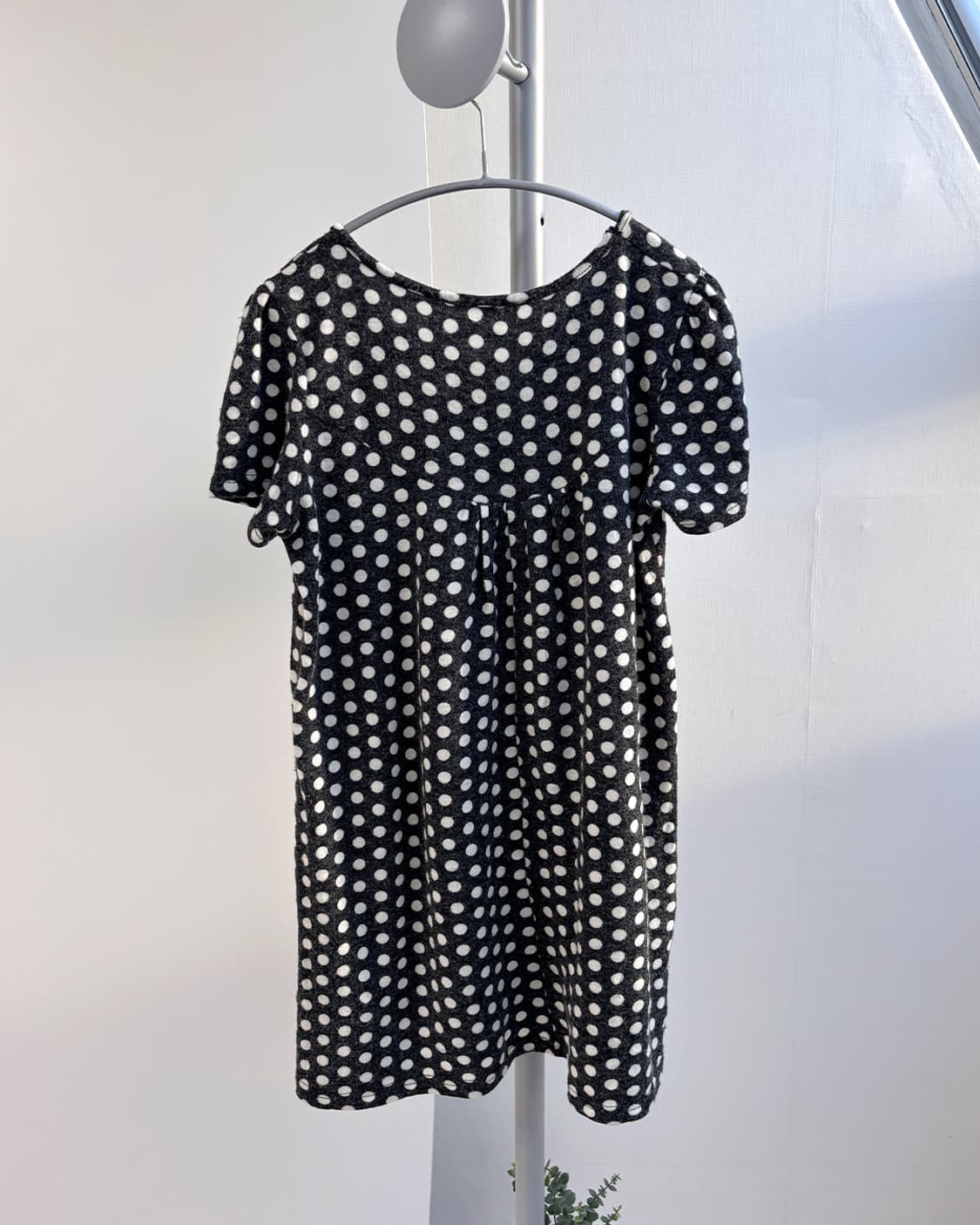kkomi dot a line top 상품이미지5