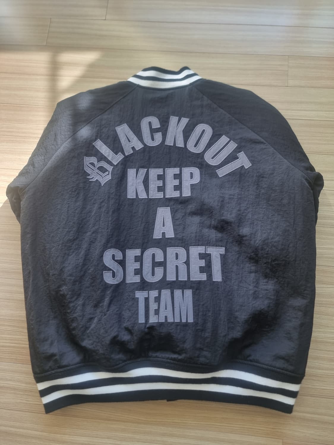 블랙아웃 킾어 시크릿 팀 바시티 자켓 상품이미지7