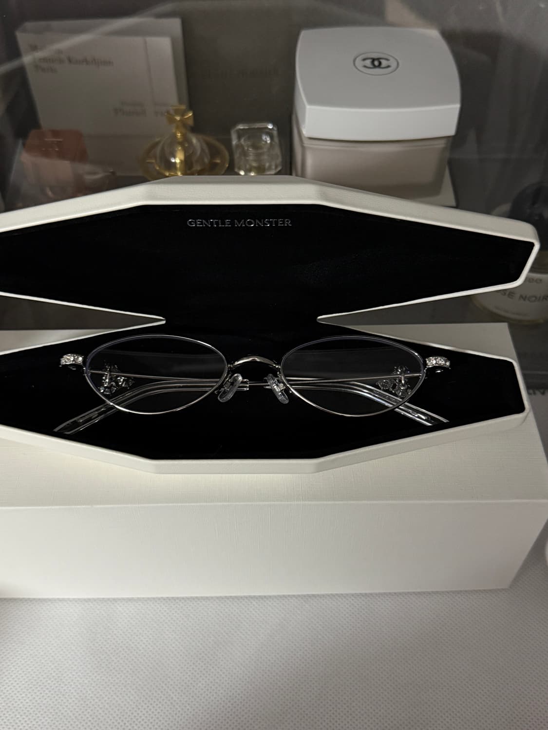 [새상품] 젠틀몬스터 캐럿02 상품이미지2