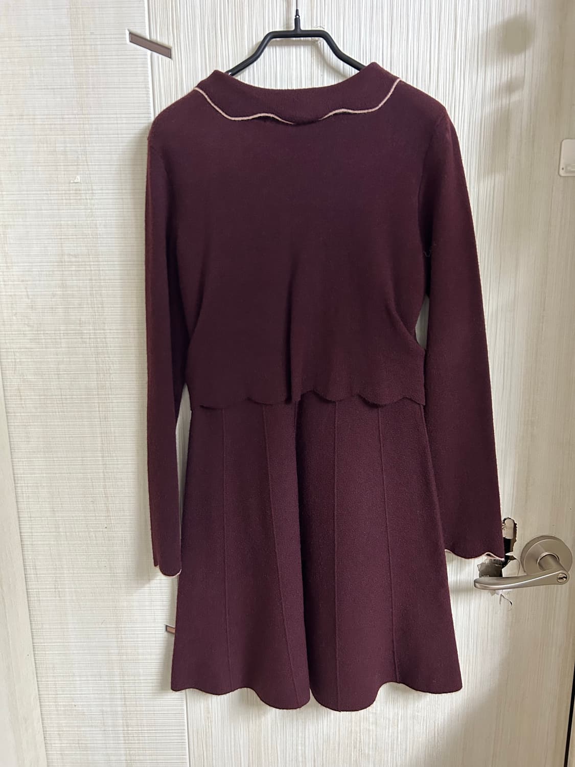 로엠 니트 카라 원피스 버건디 상품이미지2