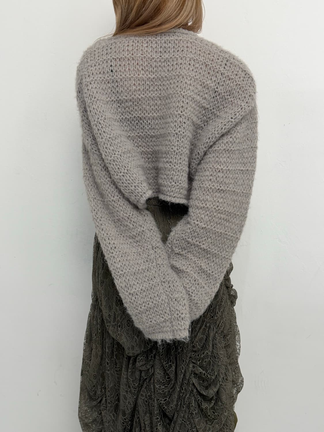 그레이 박시 크롭 니트  상품이미지5