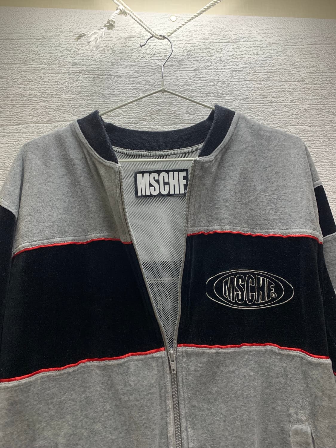 MSCHF 미스치프 벨벳 트랙 자켓 그레이 상품이미지3