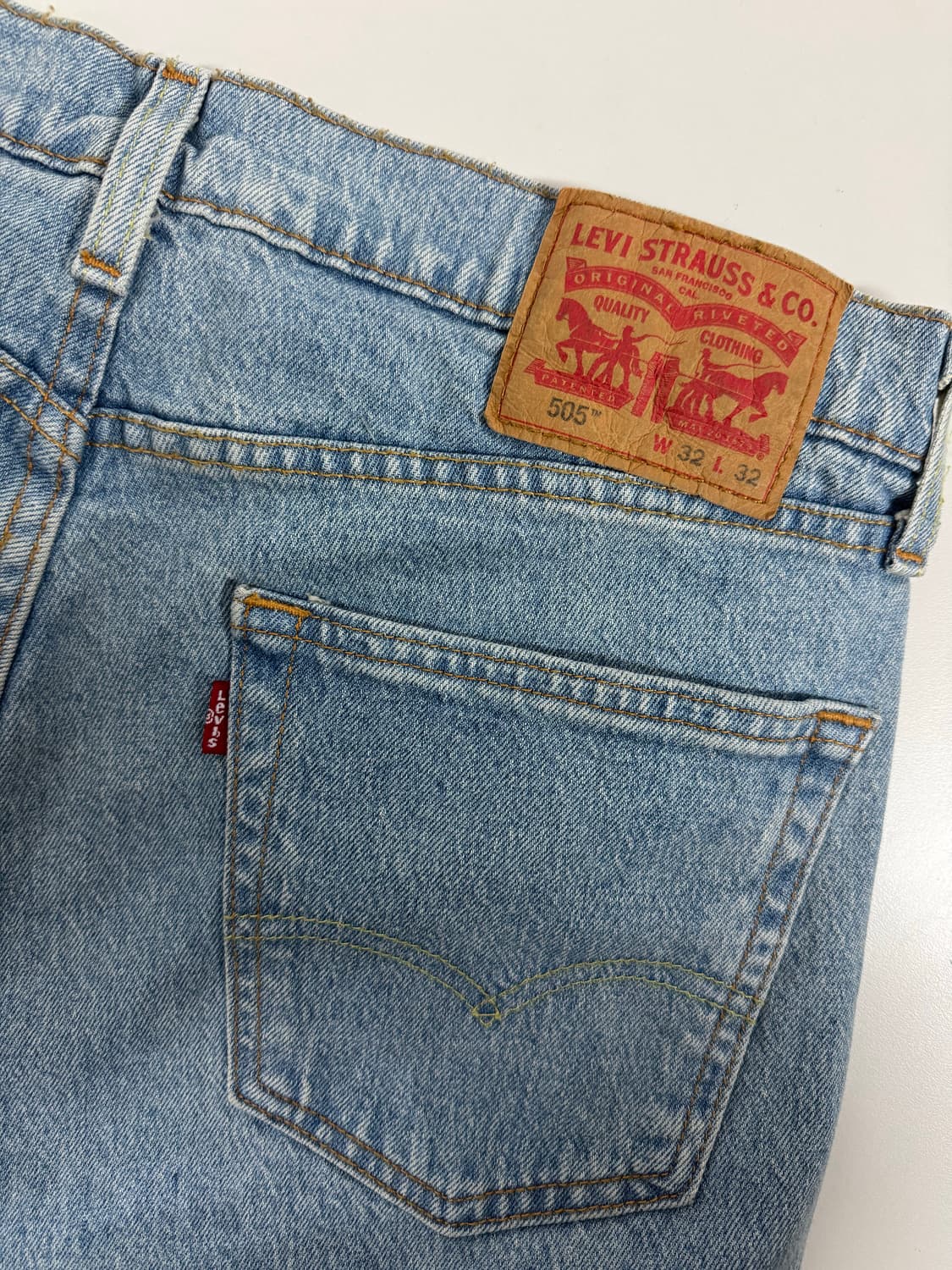 리바이스 505 연청 레귤러 스트레이트 데님 32/32 상품이미지3