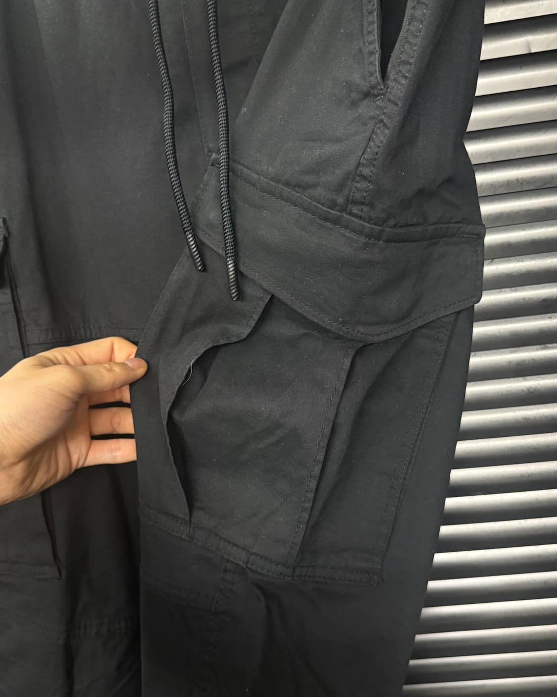 H&M 새깅 조거 밴딩 팬츠 블랙 검정 워시드 L 100 카고 포켓 끈 상품이미지4