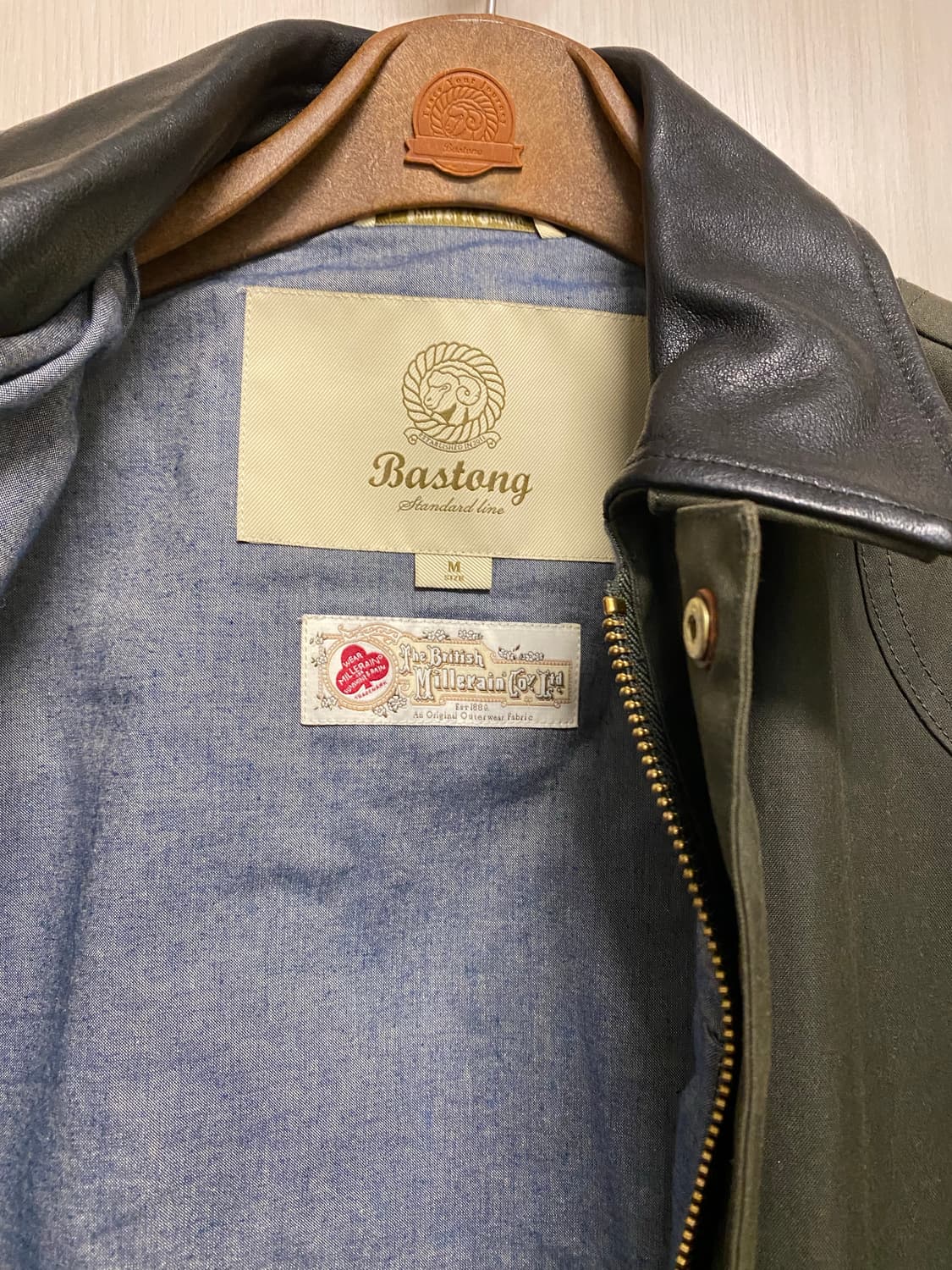 바스통 001 왁스 자켓 올리브 M 상품이미지3