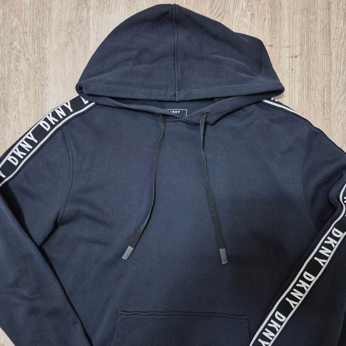 DKNY 도나카란 뉴욕 사이드라인 후드티 상품이미지2