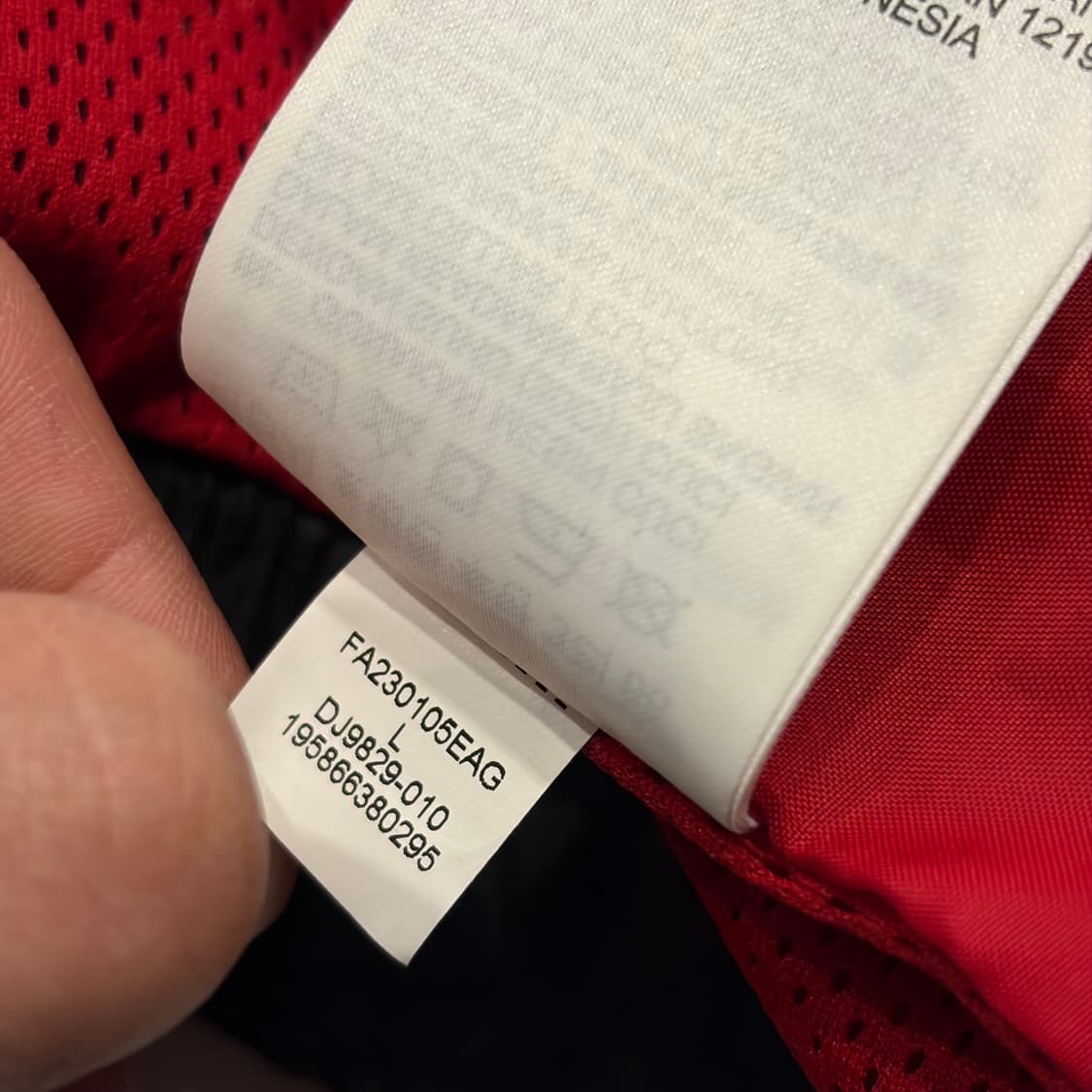 [L] 조던 에센셜 블랙/레드 후드 바람막이 자켓 D155 상품이미지9