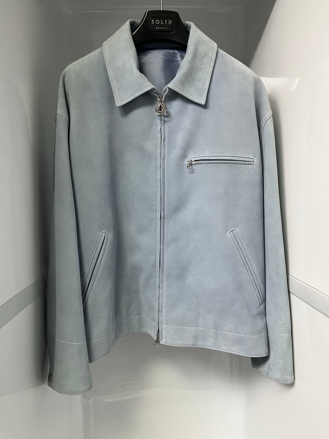 솔리드옴므 25ss 블루 에센셜 레더 스웨이드 자켓 48사이즈 상품이미지1