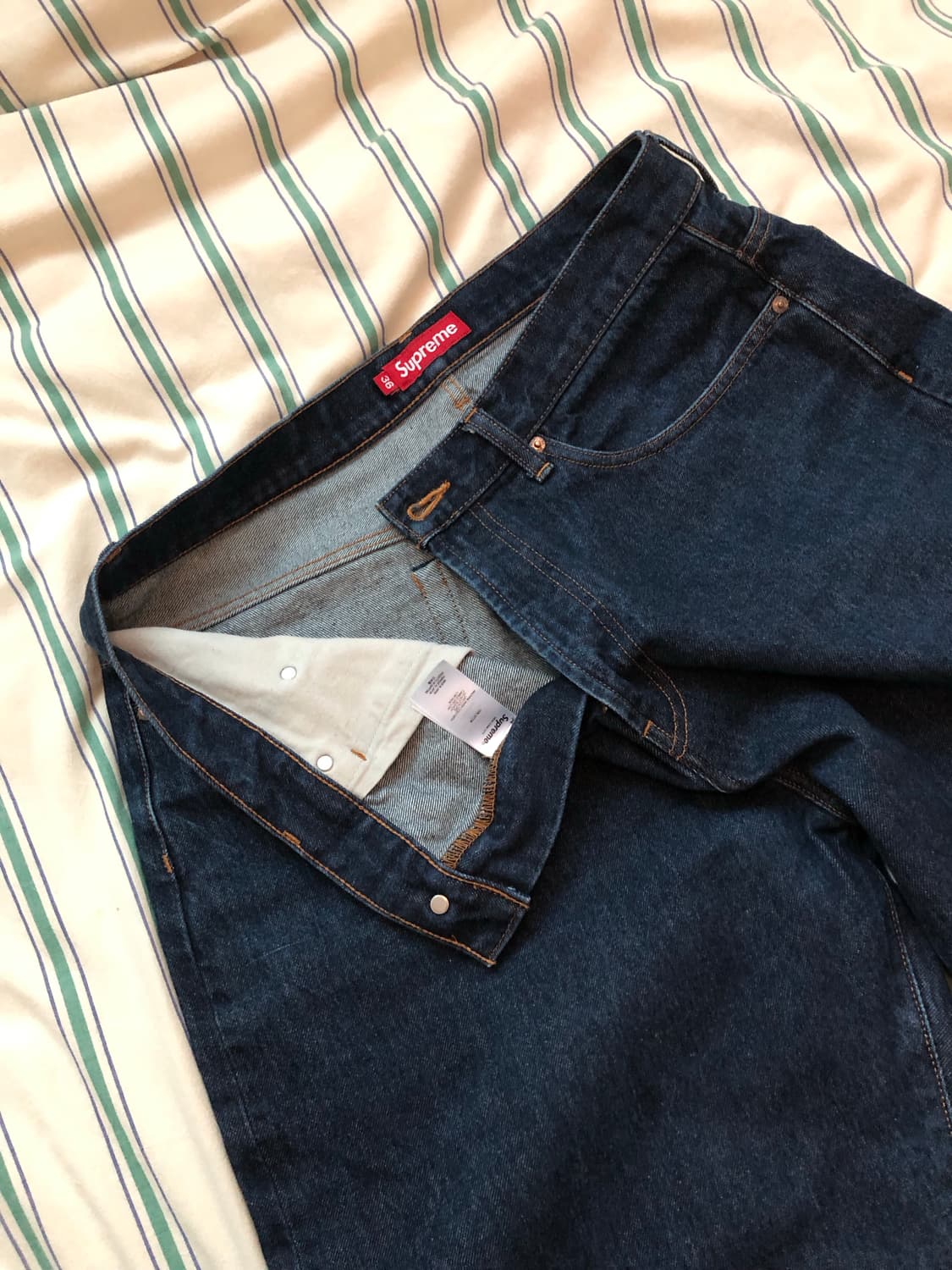 슈프림 배기진 36 Japan Selvedge Indigo Raw 상품이미지1