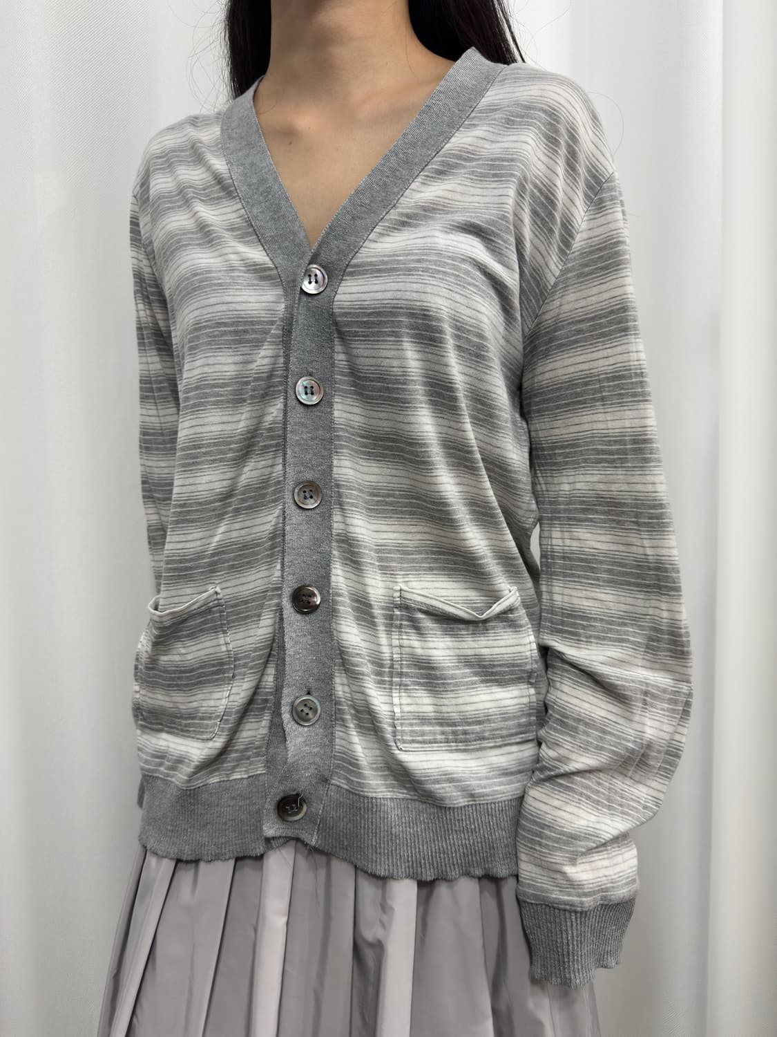 soft gray stripe cardigan 상품이미지2