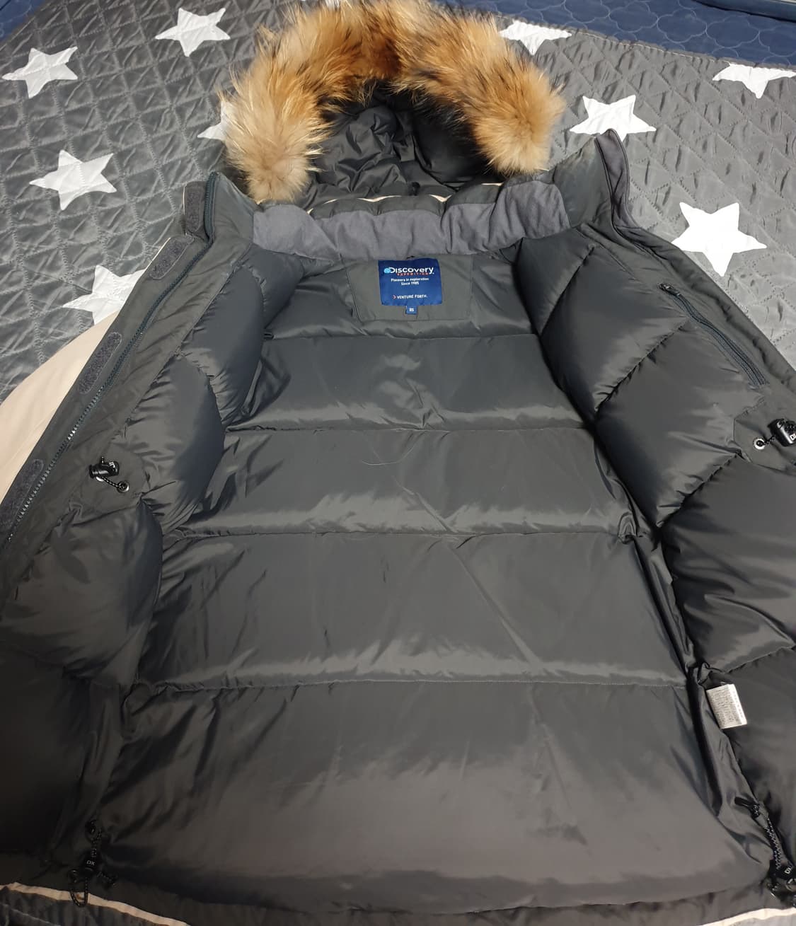 디스커버리 밀포드 라쿤퍼 구스다운 혜비 패딩 베이지 (95) 상품이미지4