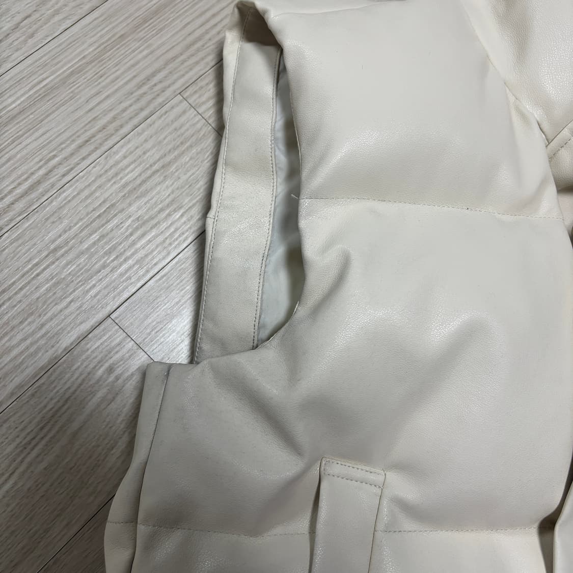 페일제이드 레더 베스트 푸퍼 자켓 아이보리 패딩 조끼 상품이미지5