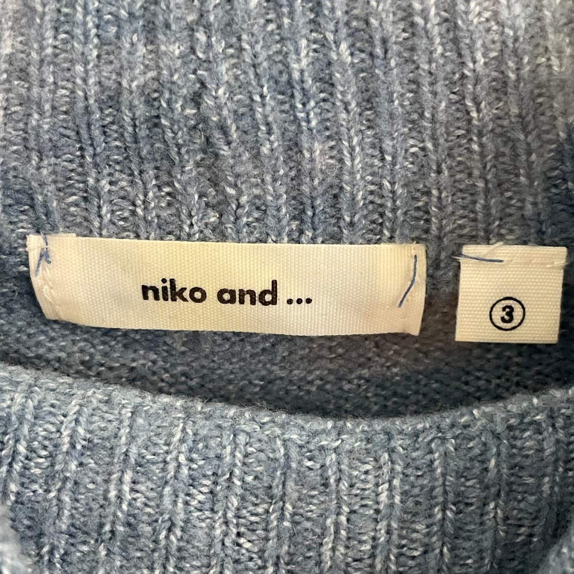 니코앤드 스카이블루 니트 상품이미지3