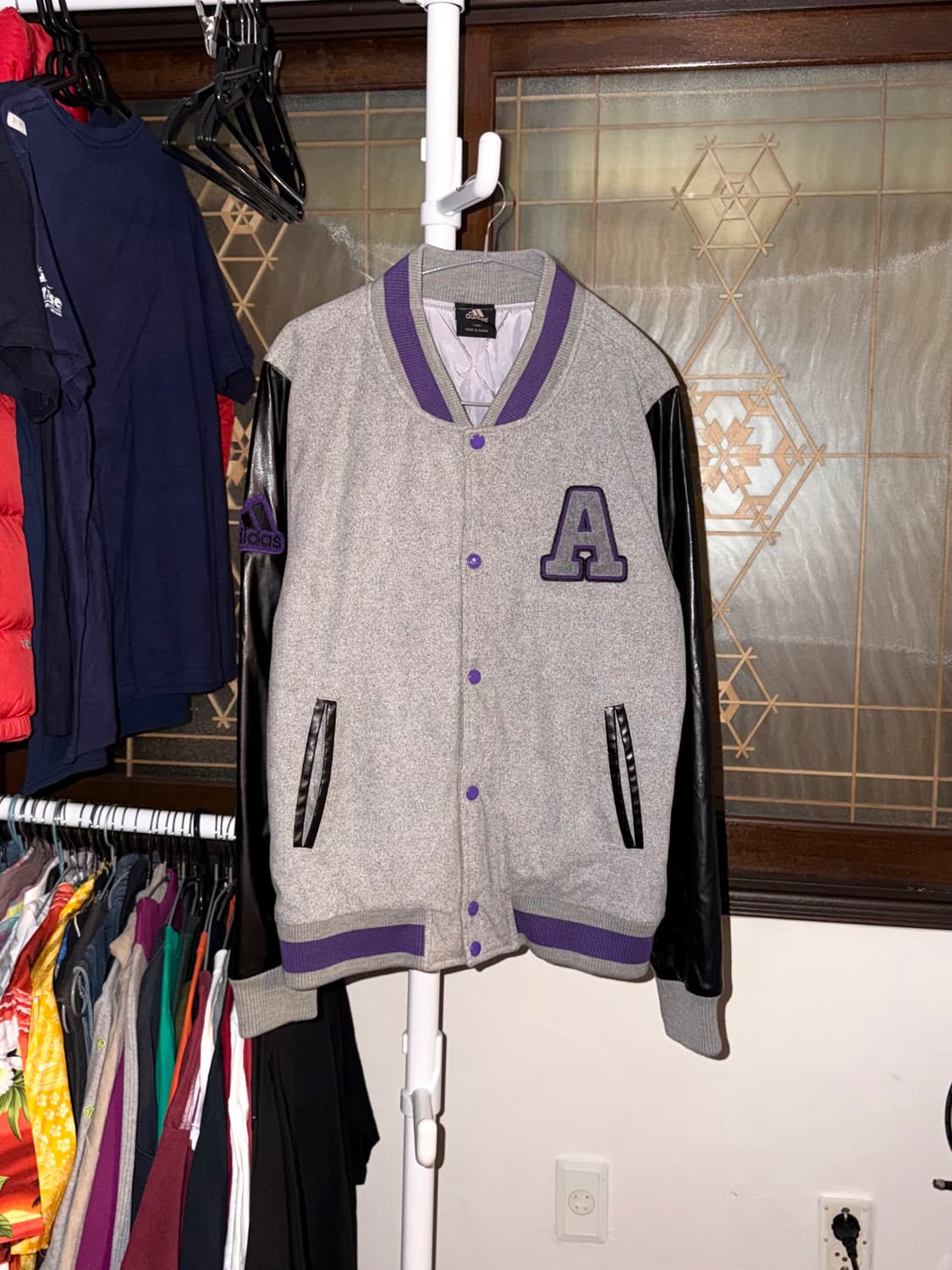 아디다스 가죽 배색 누빔 바시티 자켓 상품이미지1