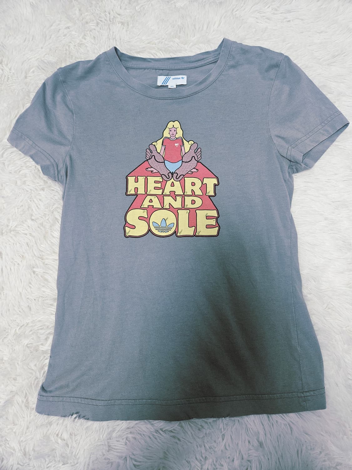 ☆빈티지아디다스☆하트 앤 솔 그래픽 티셔츠 상품이미지1