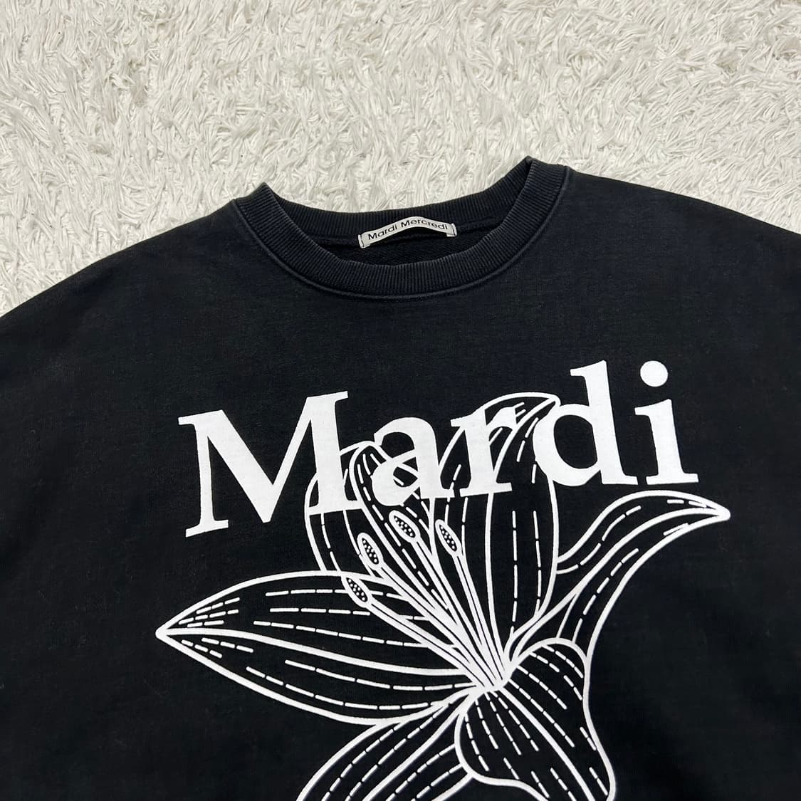 Mardi Mercredi Black Sweatshirt 상품이미지5