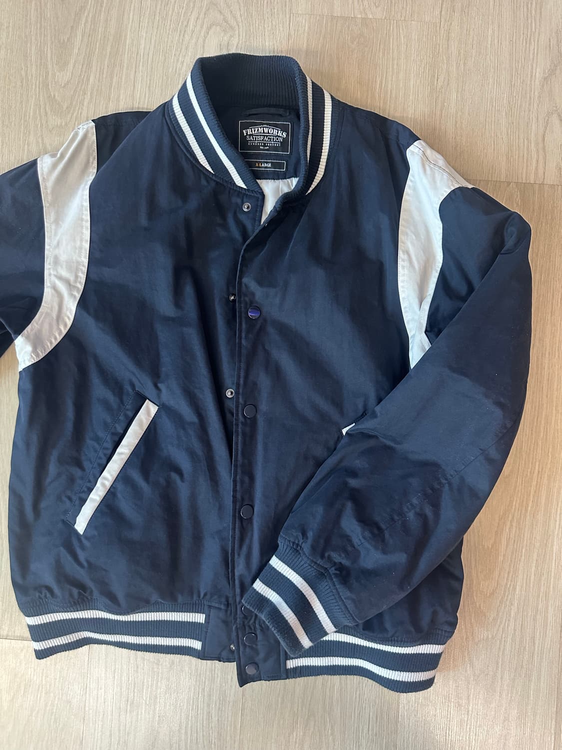 프리즘웍스 바시티 자켓 XL 상품이미지1