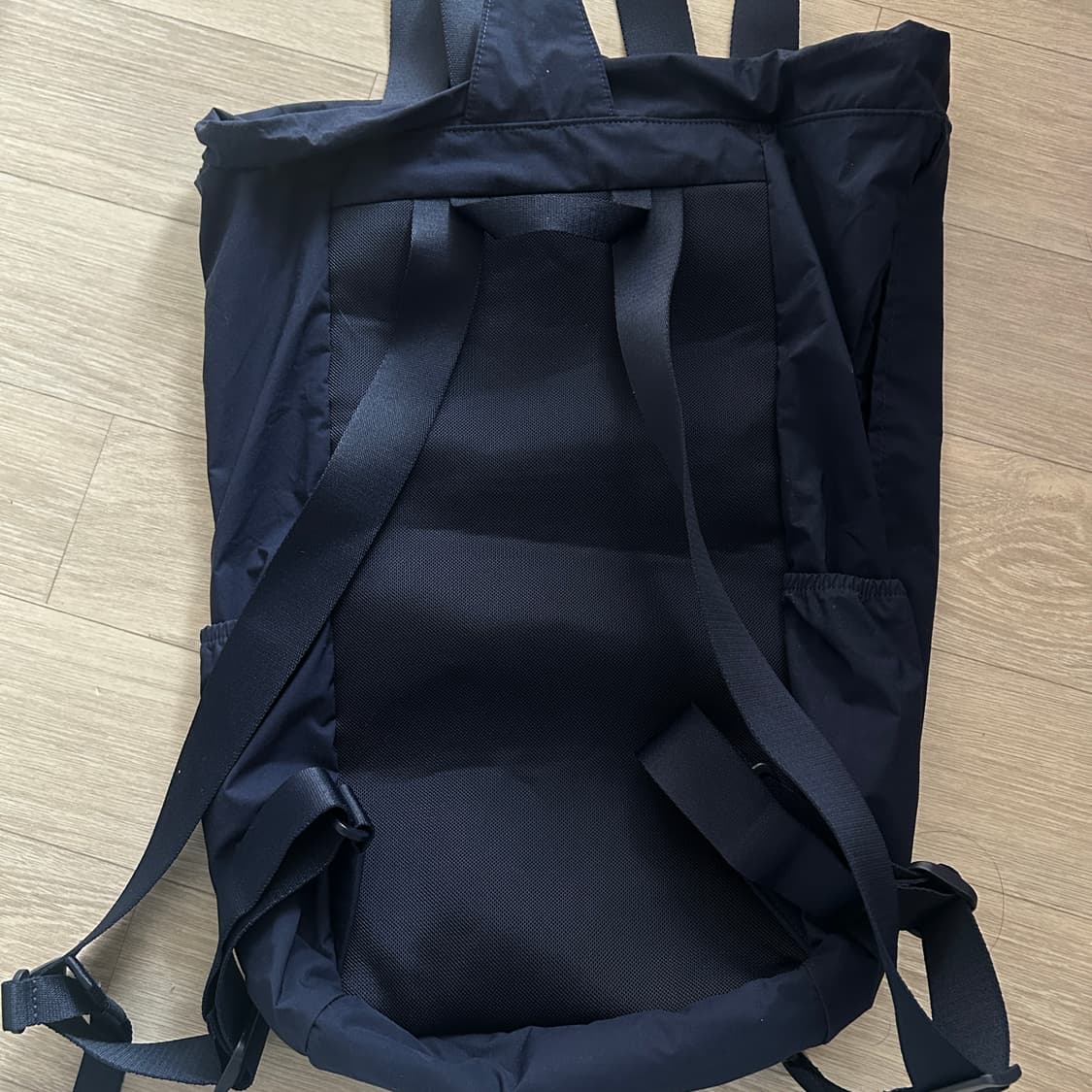유니클로U 르메르 콜라보 드로스트링 백팩 네이비 상품이미지2